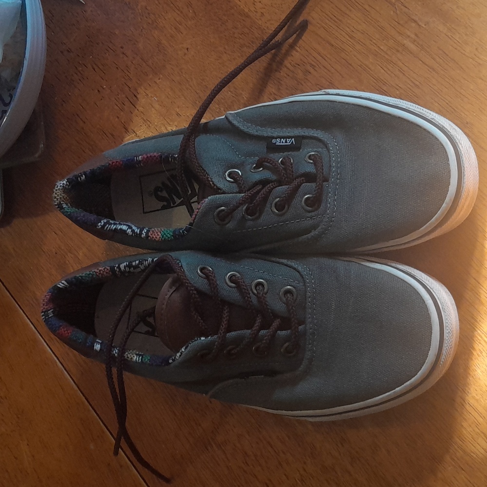 Vans ladies 6.5 gray and leather tongues